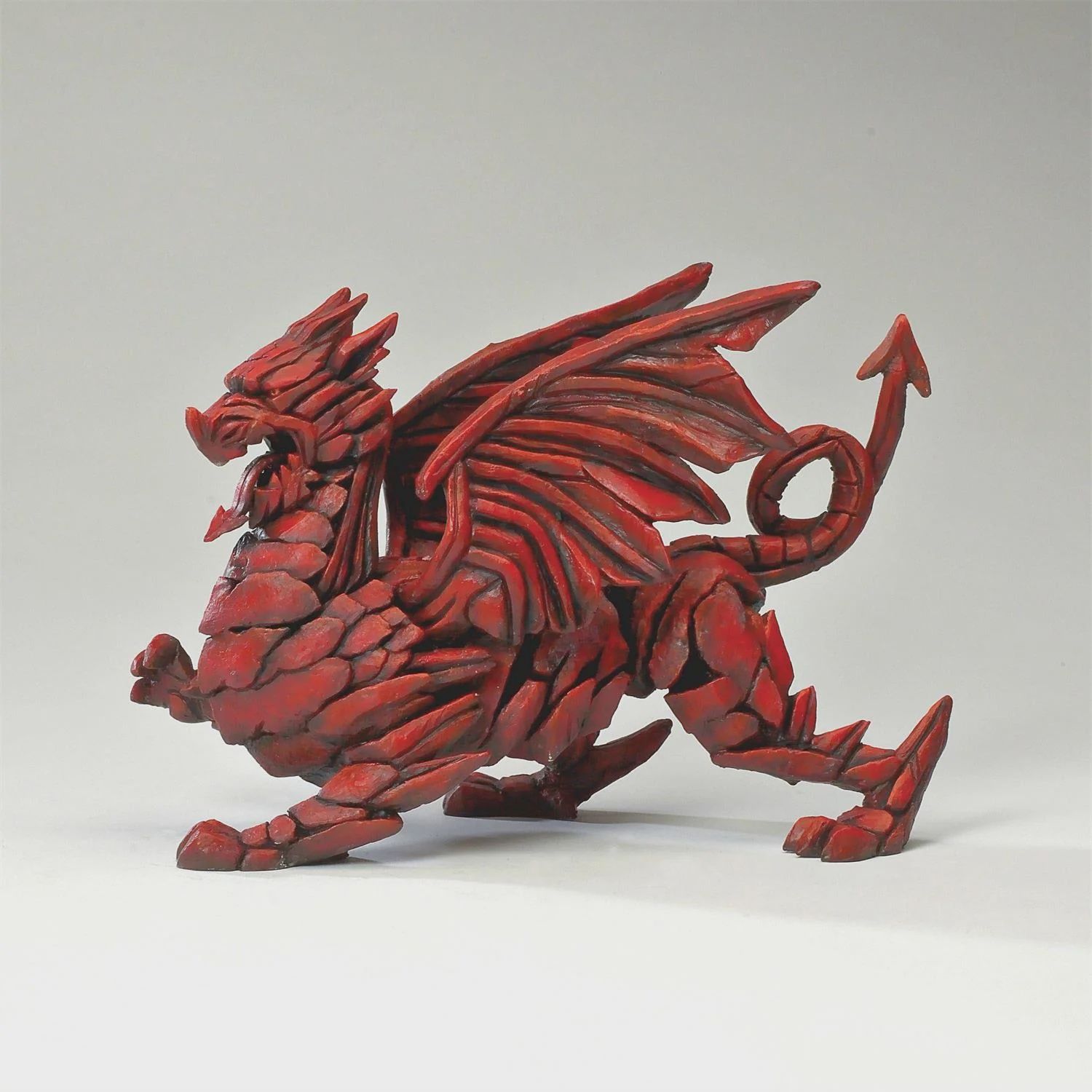 EP7849-Edges DRAGON : 8.35 in H