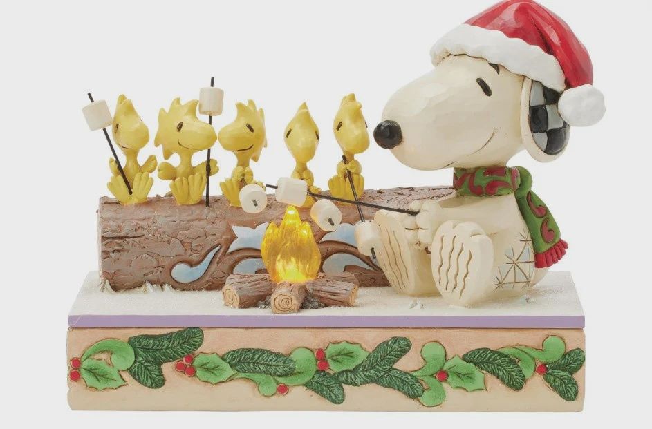 EP8591 - Snoopy and Woodstocks Roasting