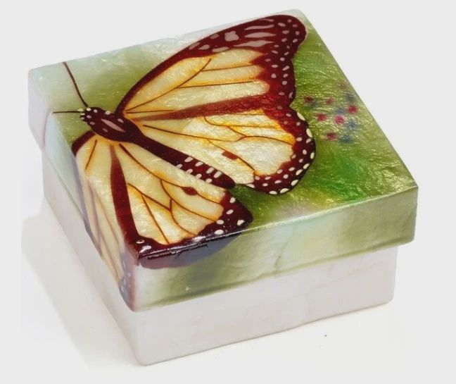 KU0186 - Capiz Box : Monarch Butterfly