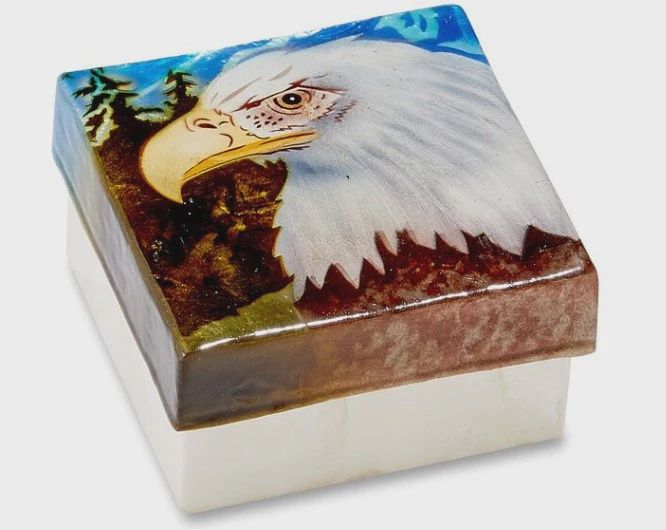KU0188 - Capiz Box : Eagle Head