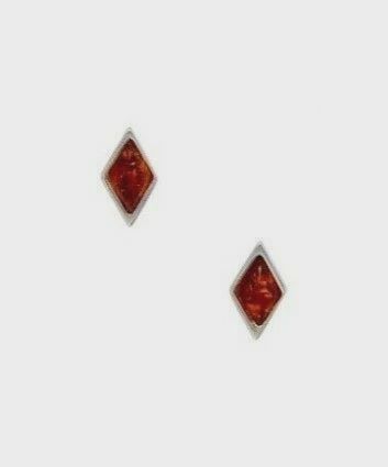 VS0523-Amber Ear