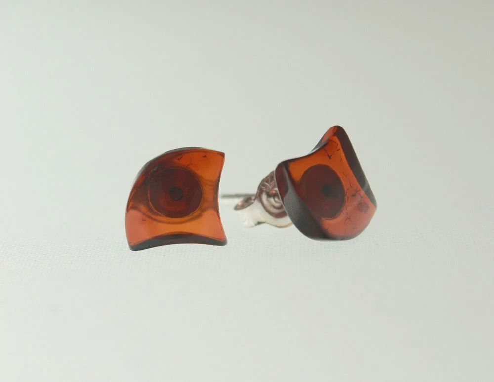 VS0515-Amber Ear