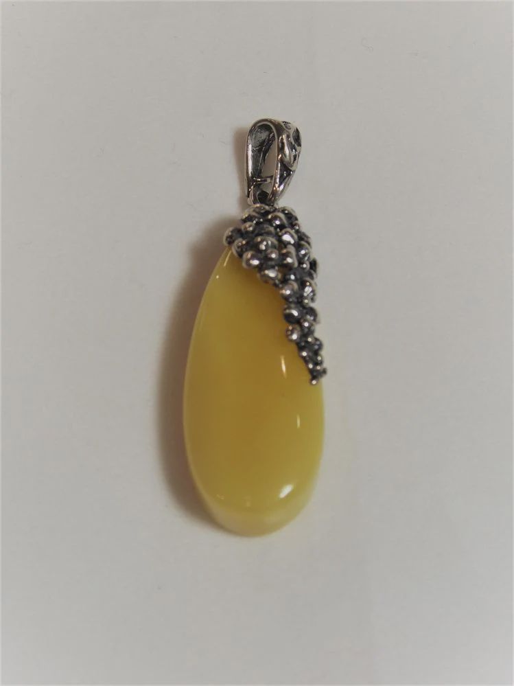 AU0003-Pendant