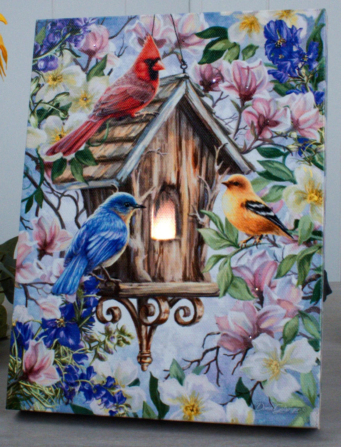 GD0117-LED Canvas : BIRDS Spring Birdhouse