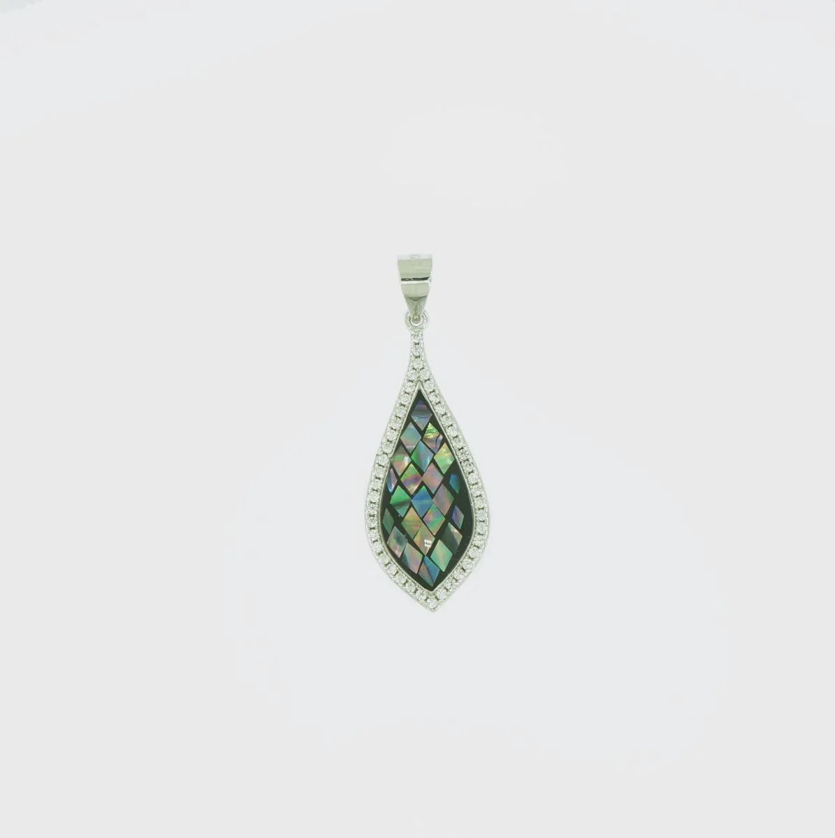 EM0145 - Abalone Pendant
