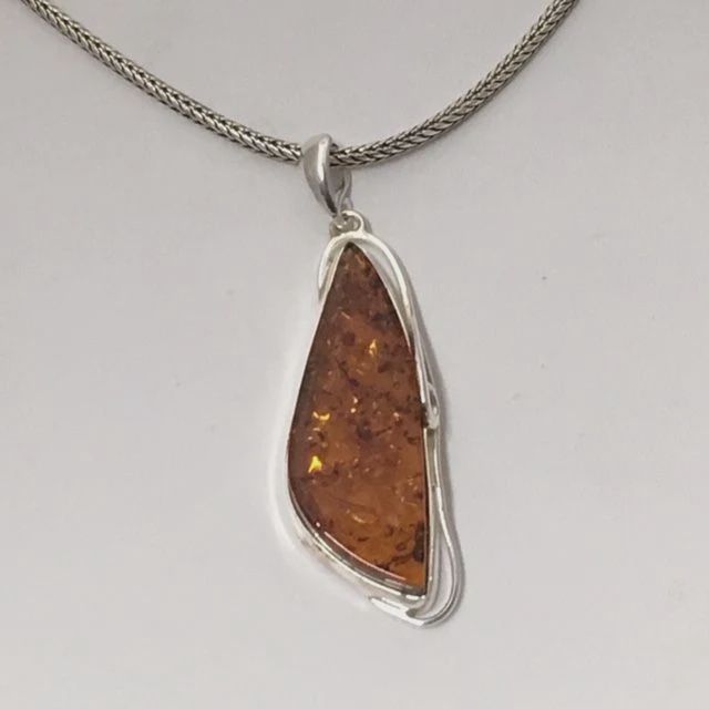 AU0093-Pendant