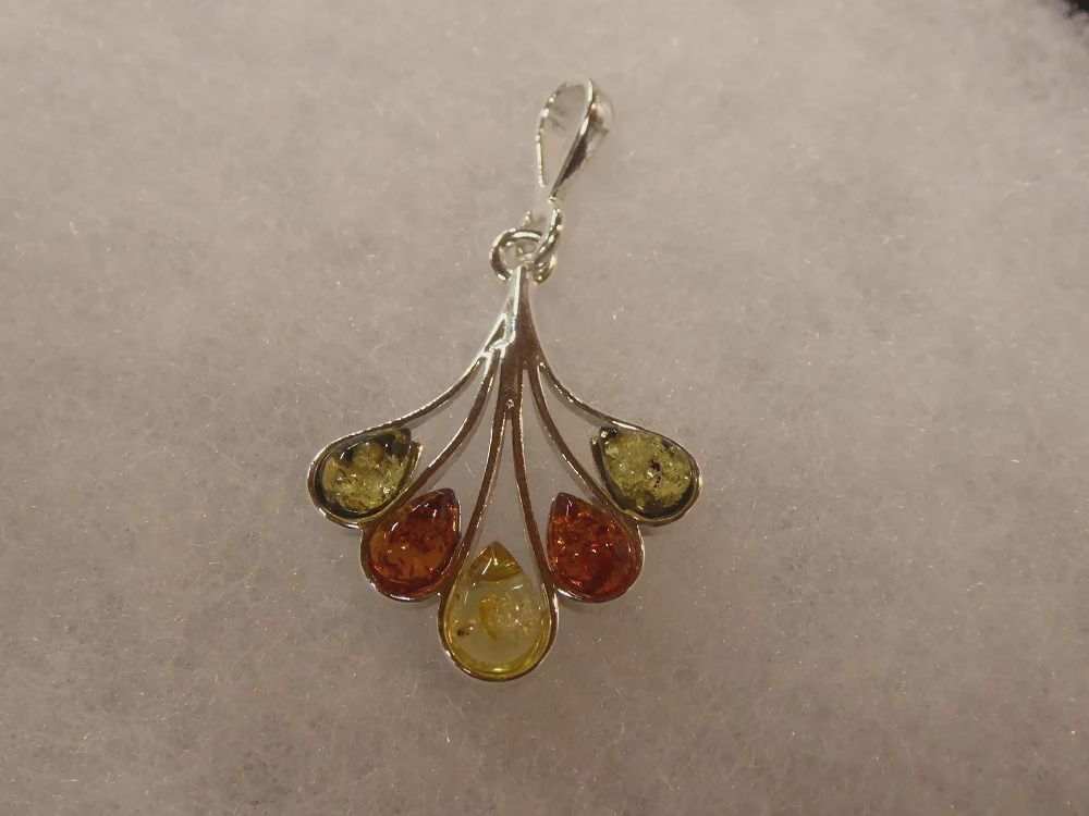 AU0149-Pendant