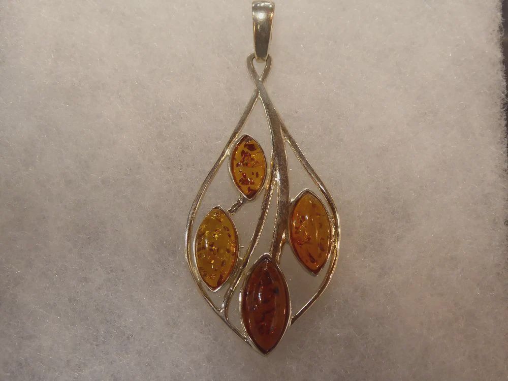 AU0148-Pendant
