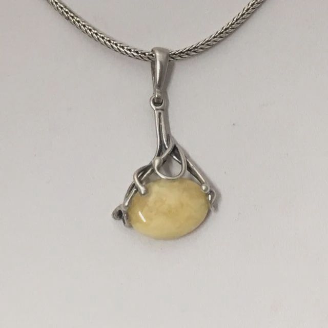 AU0115-Butterscotch