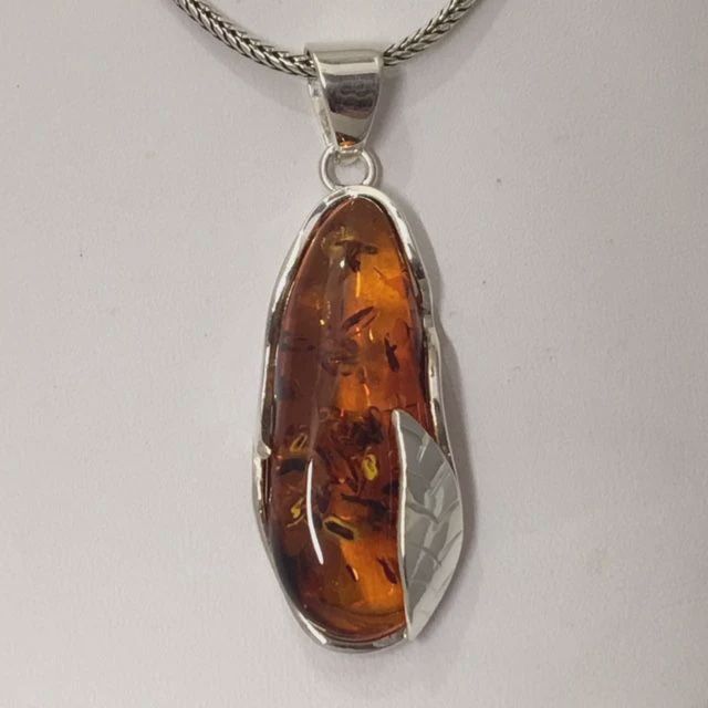 AU0105-Pendant