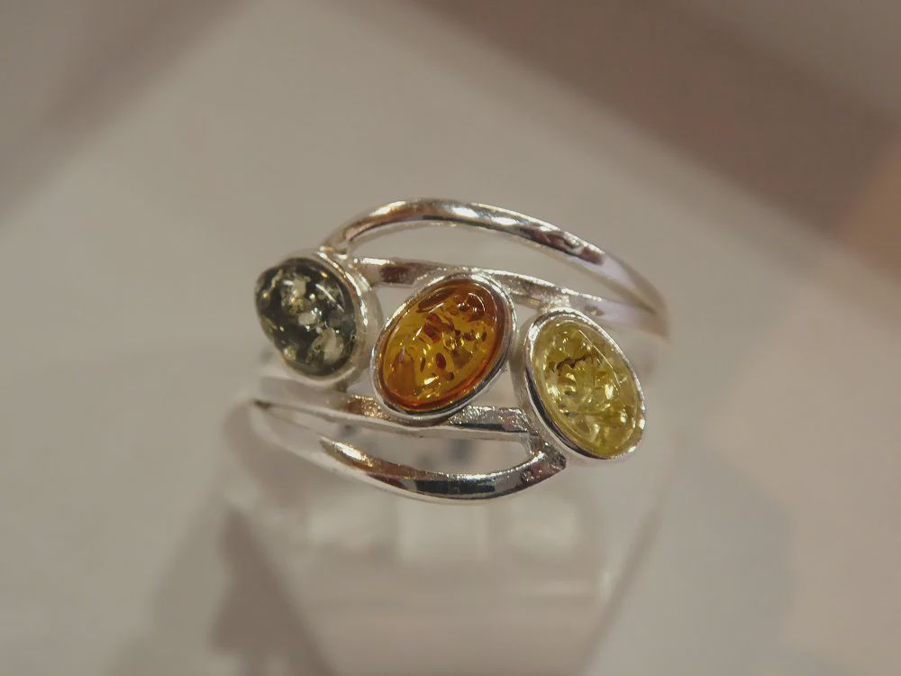 AU0205-Ring : 9