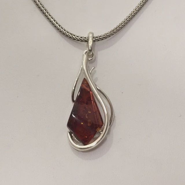 AU0085-Pendant