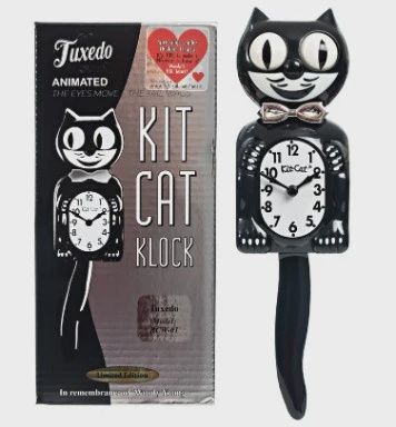 CC0007 - Tuxedo : LARGE
