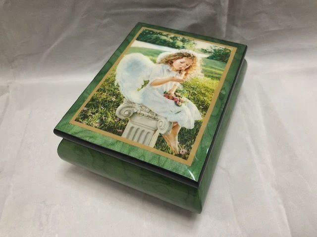 HZ0024-Angel Whispers : Green