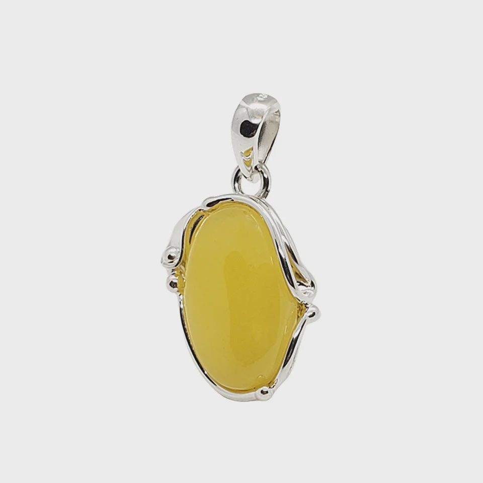 AM0301 - Butterscotch Amber Pendant