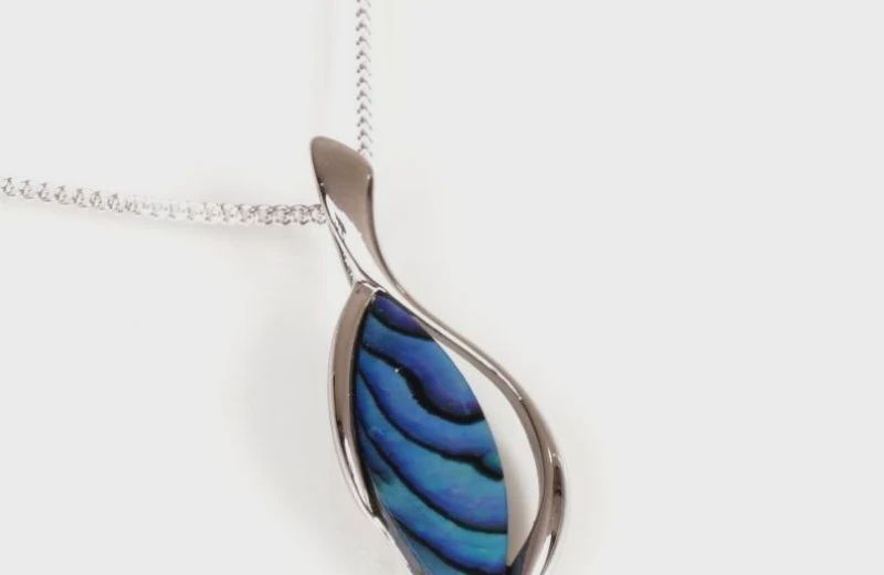 AX0852-Necklace : Teardrop Wave (PP)