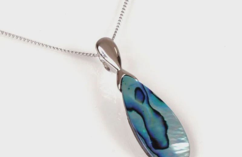 AX1009-Necklace : Long Teardrop (PP)