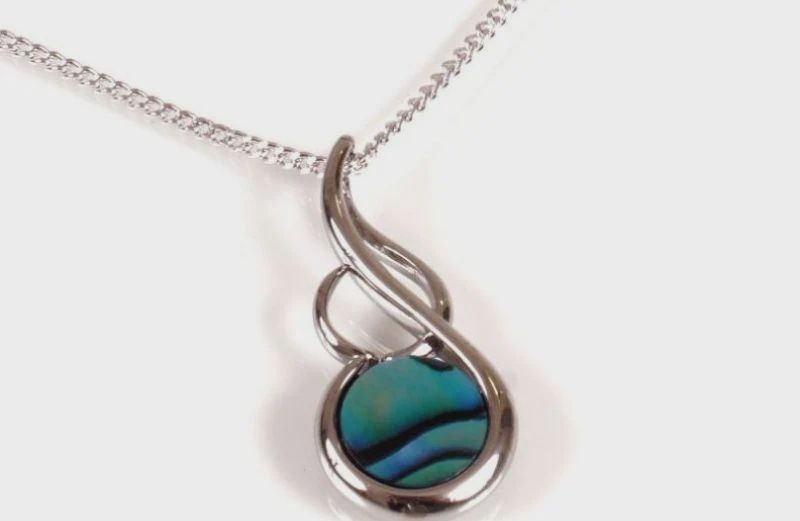 AX0888-Necklace : Musical Note (PP)