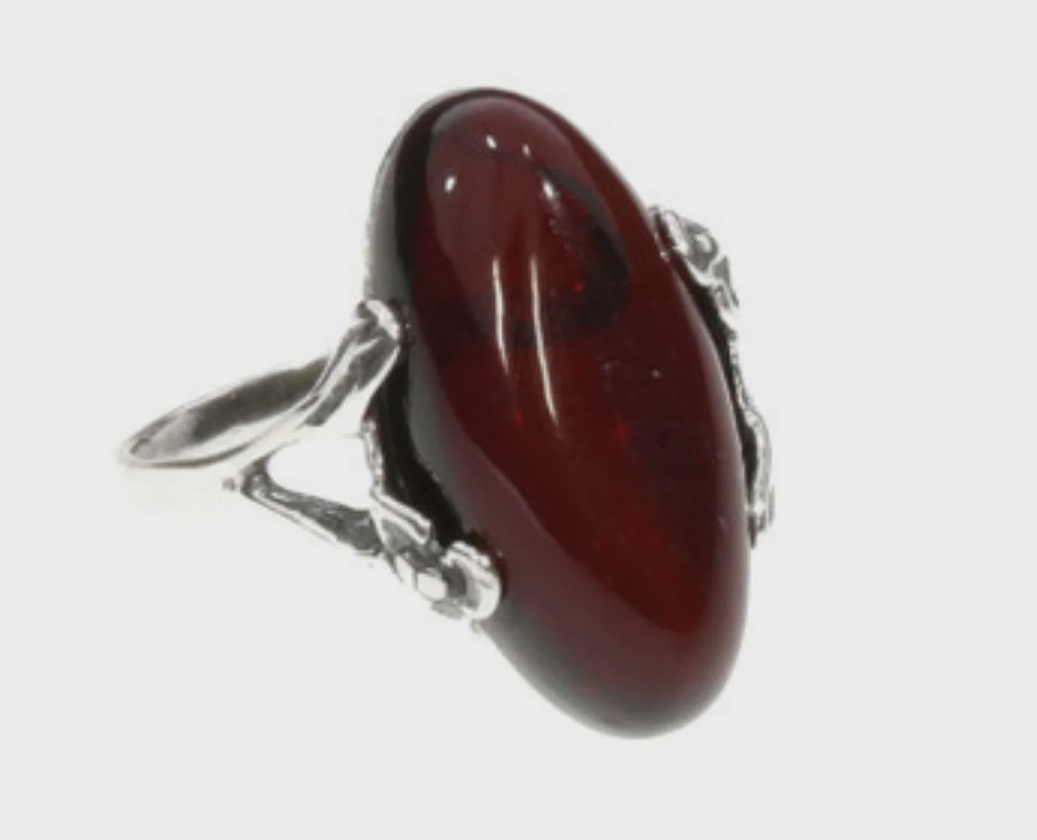 AM0156 - Cherry Amber Ring