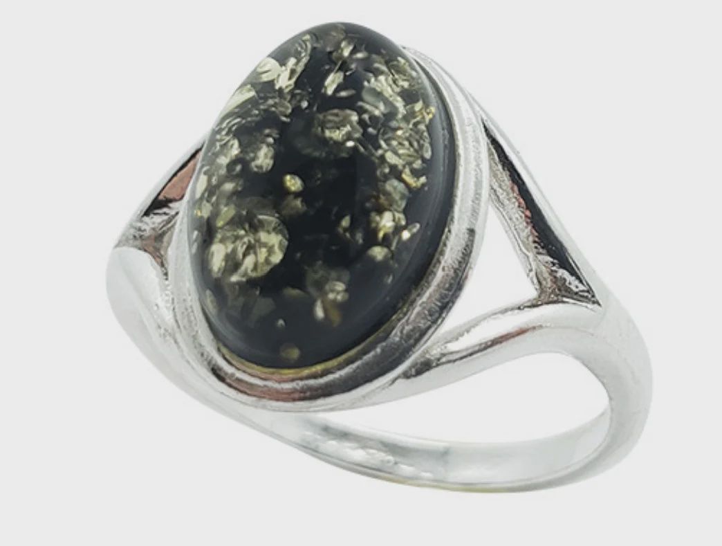 AM0243 - Green Amber Ring