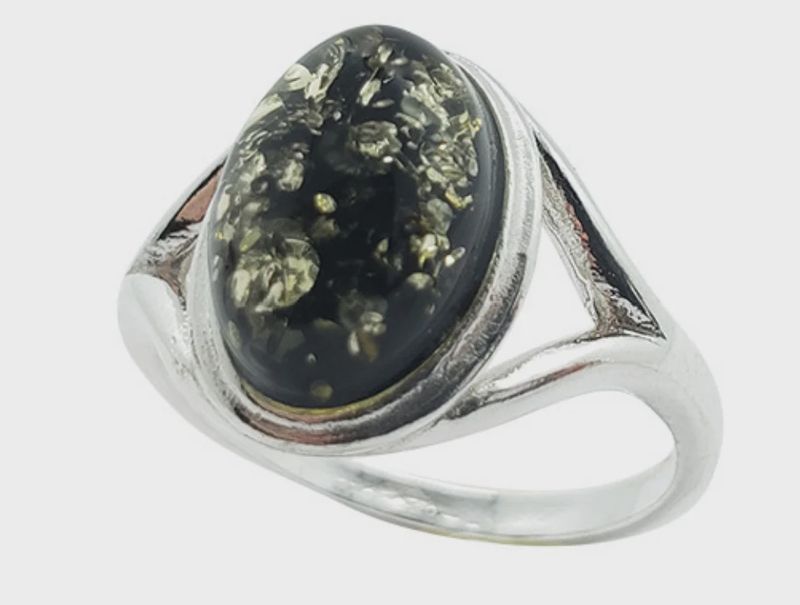 AM0243 - Green Amber Ring