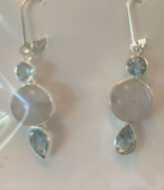 SS0404 - Moonstone with Blue Topaz : ER