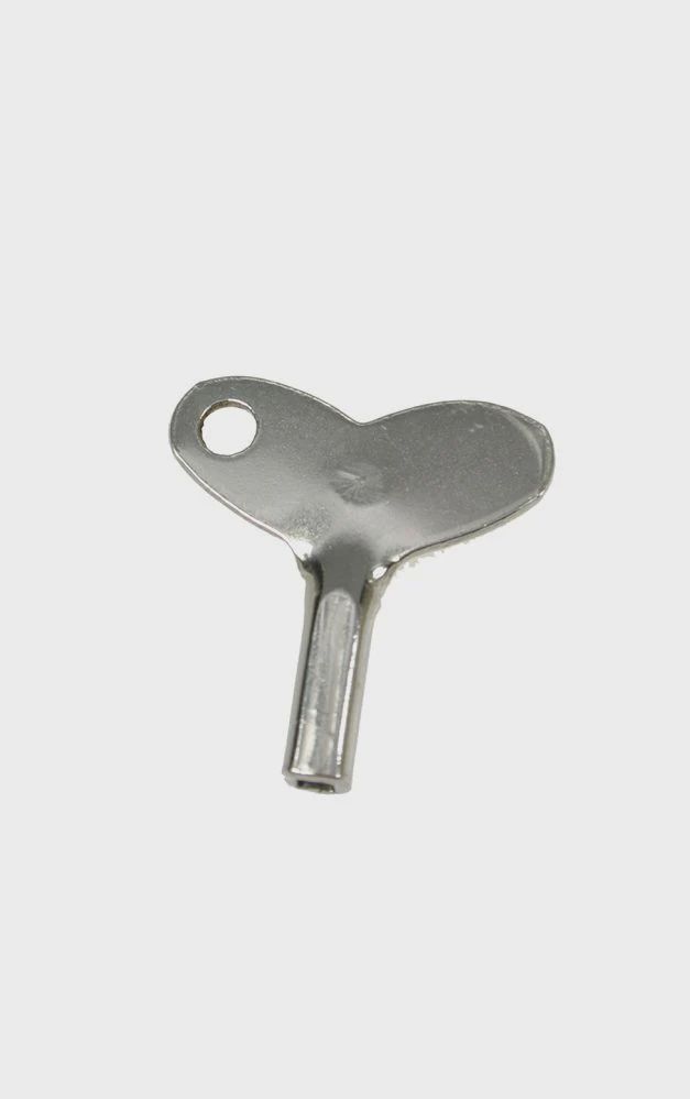 AT0457-Silver Key