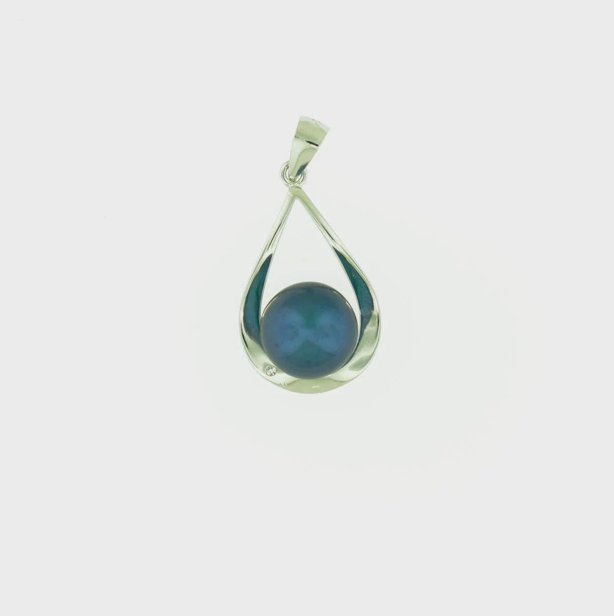 EM0143 - FWP Pendant