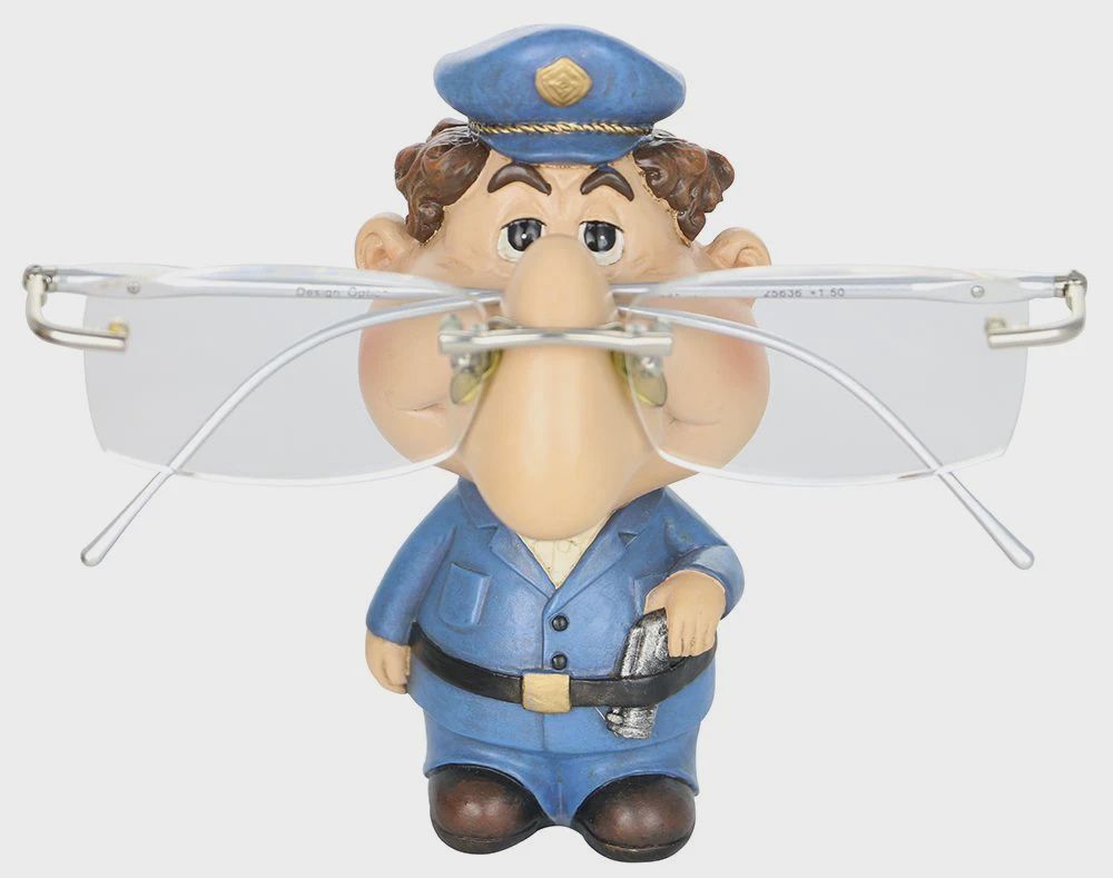 TS0004-Policeman : 4.5 in H