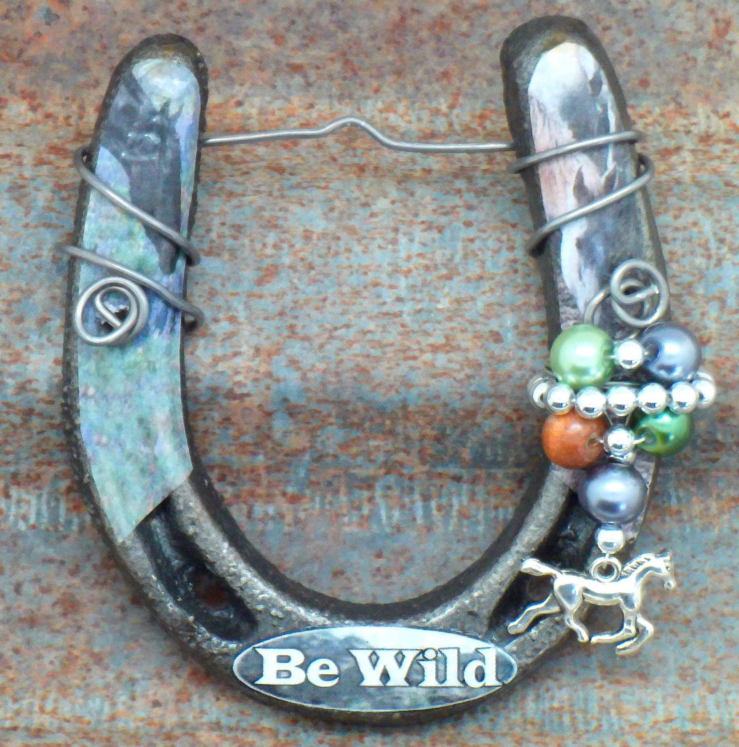 LH0014 - Little Lucky Western Horseshoe- Horses, Be Wild