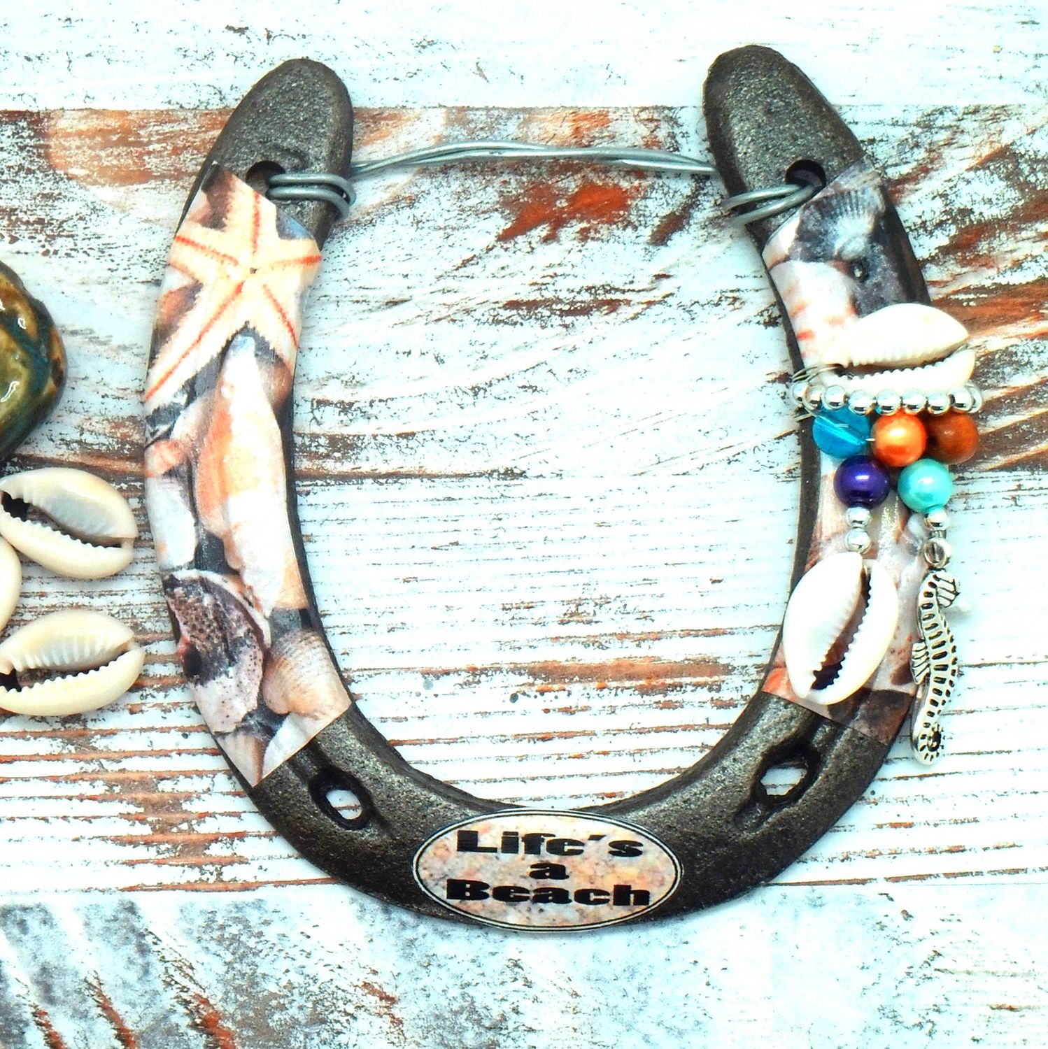 LH0003 - Big Lucky Horseshoe - Coastal/Nautical Life's a Beach