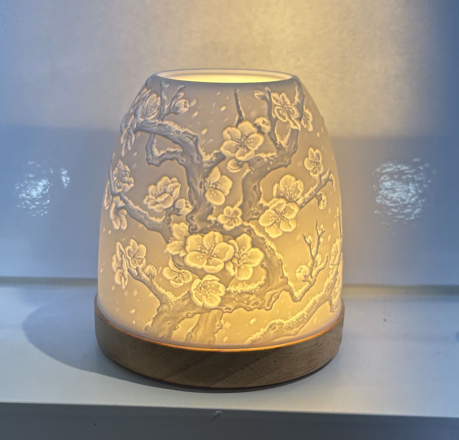 HV0029 - Mini Tealight Igloo : Cherry Blossom
