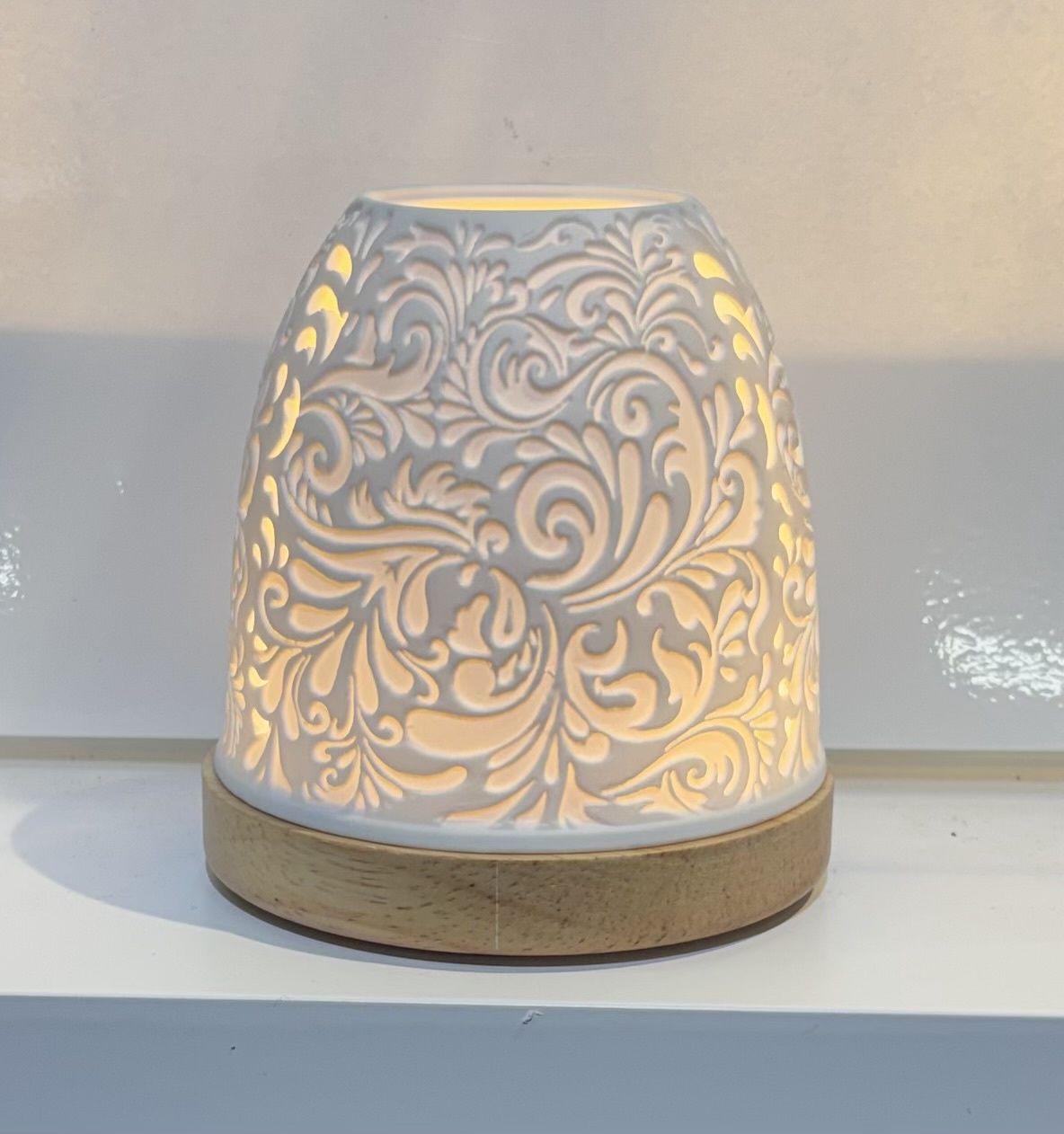 HV0019 - Mini Tealight Igloo : Scroll