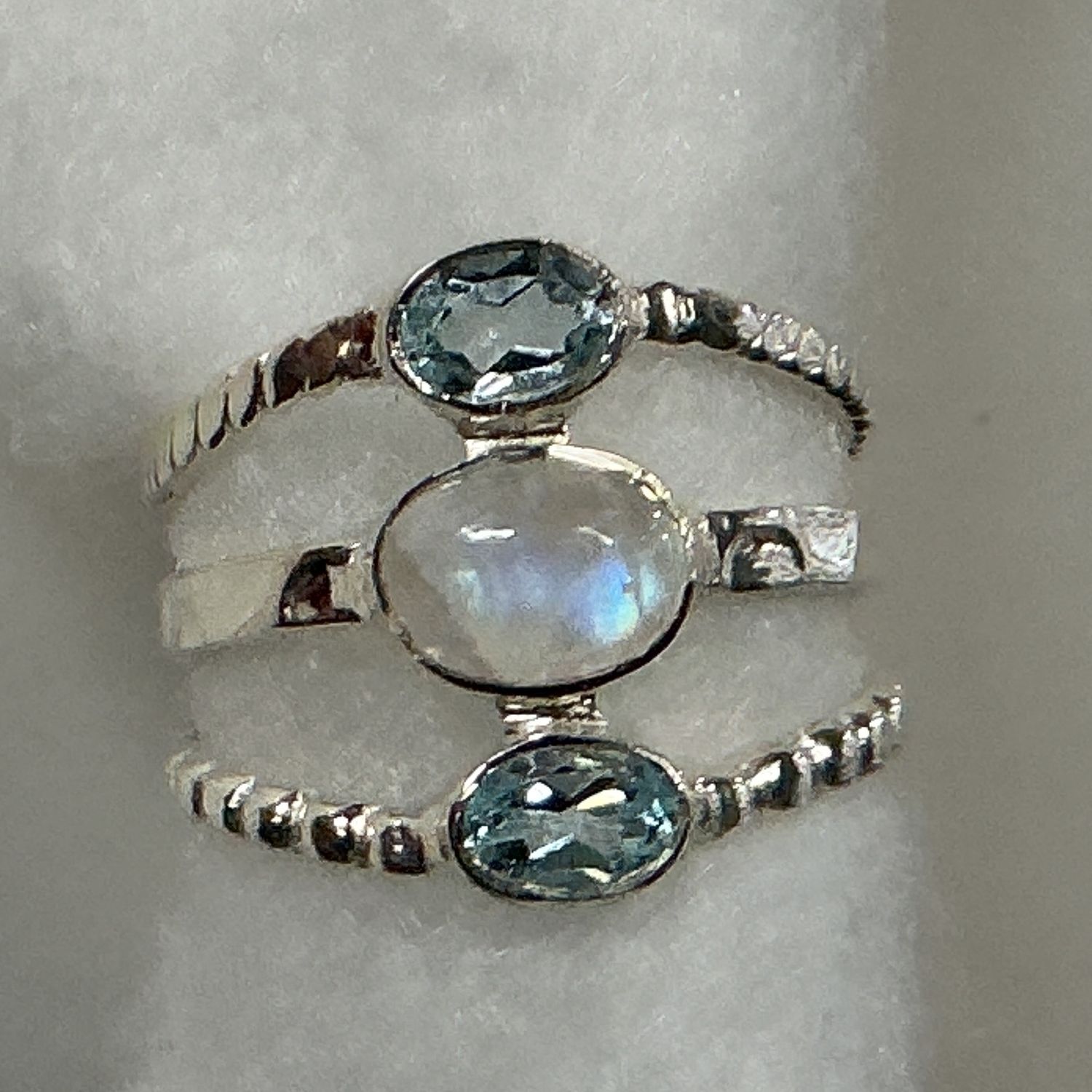SS0424-Designer Ring :Moonstone &amp; Blue Topaz
