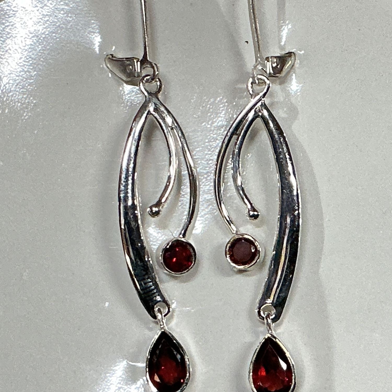SS0465-Designer Earrings : Garnet