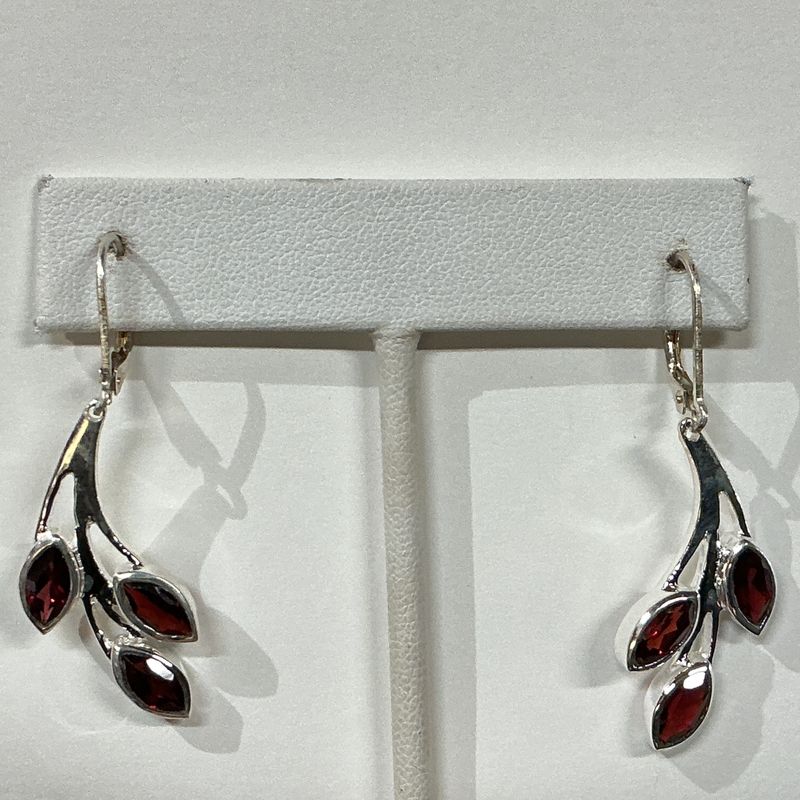 SS0470-Designer Earrings : Garnet