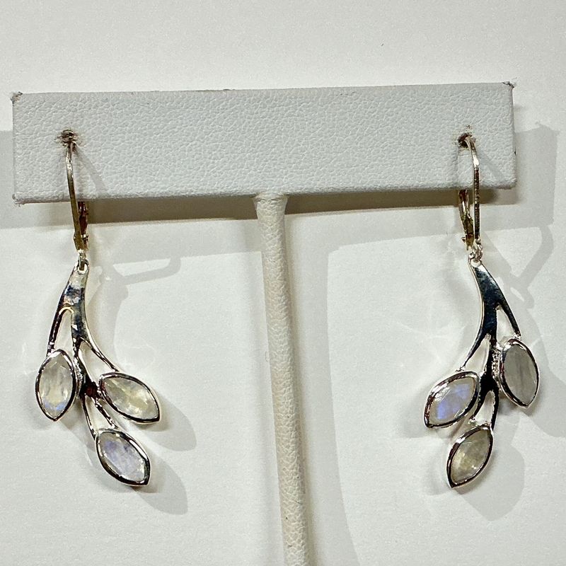 SS0468-Designer Earrings : Moonstone