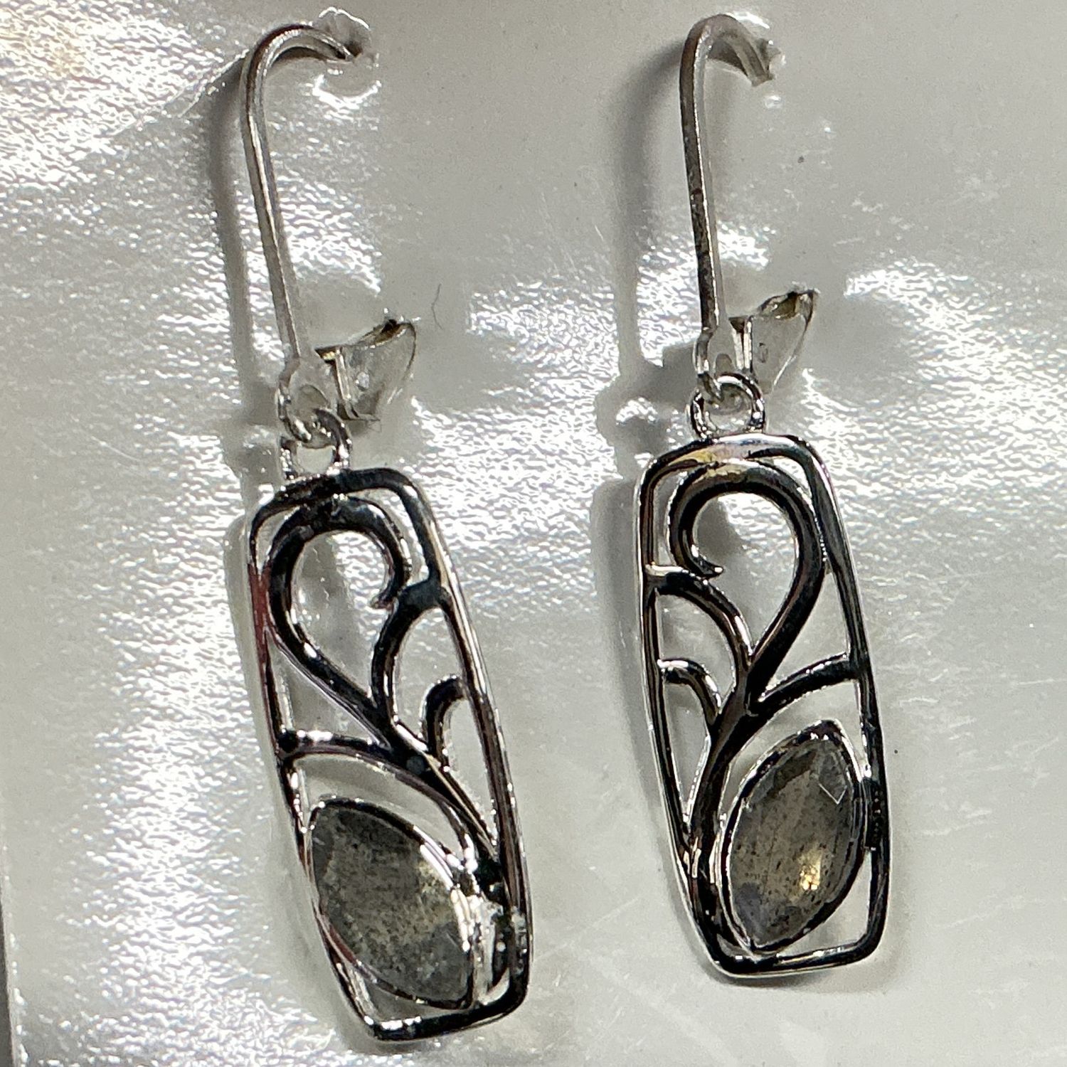 SS0476-Designer Earrings : Labradorite