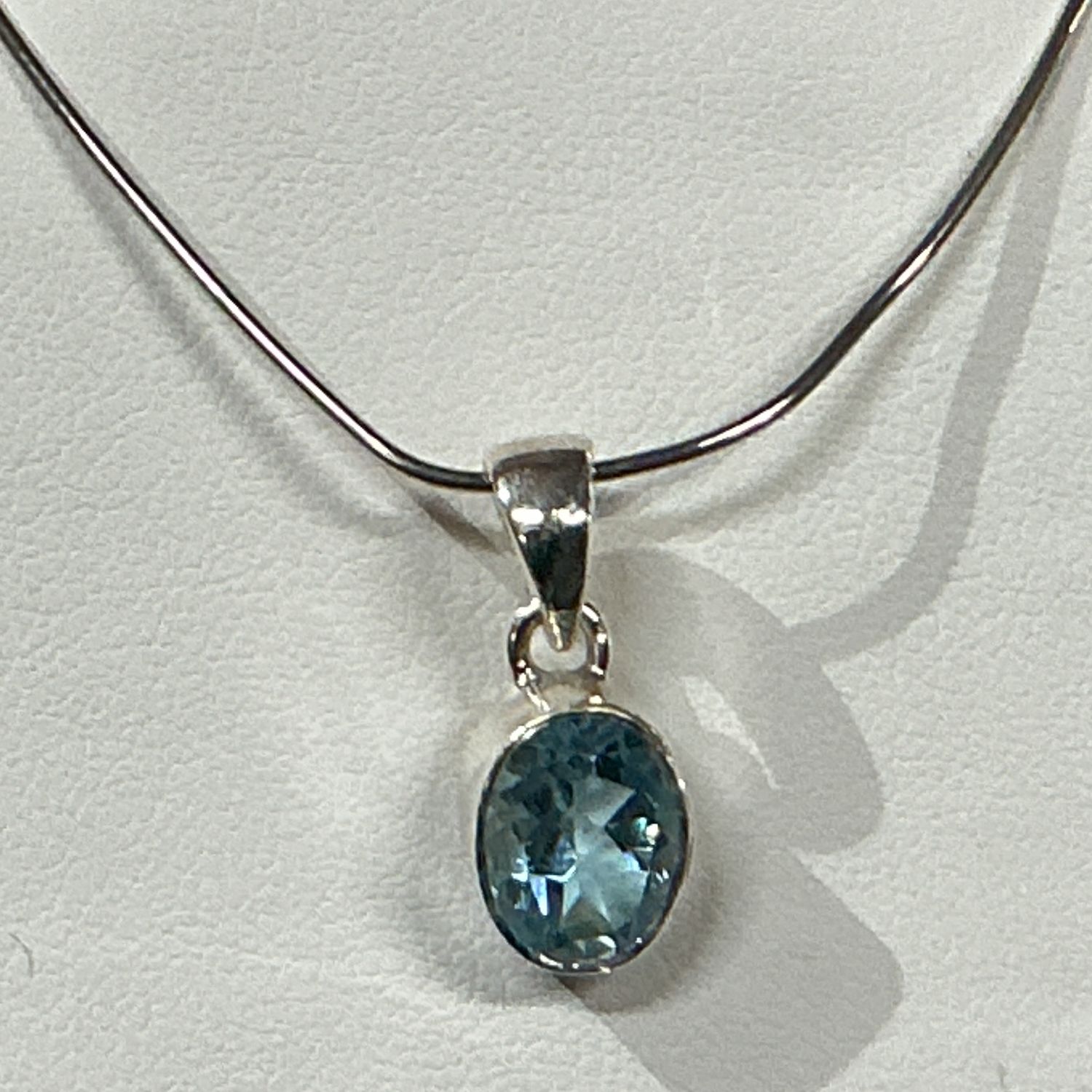 SS0510-Designer Pendant : Blue Topaz