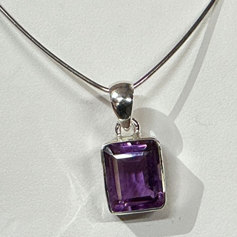 SS0512-Designer Pendant : Amethyst