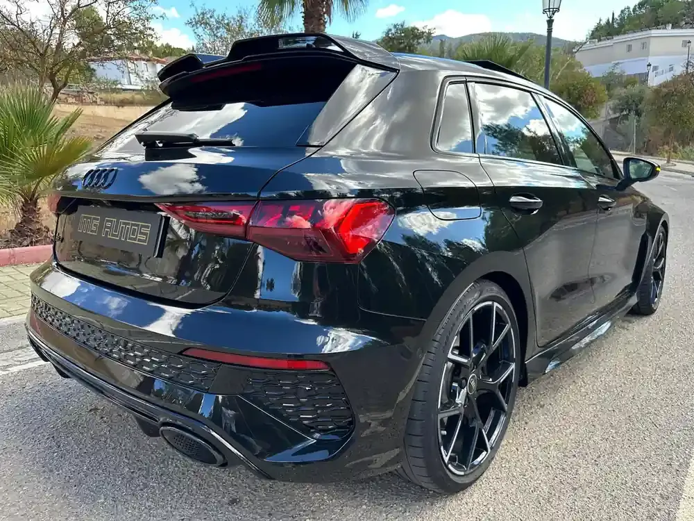AUDI A3 RS3 Sportback TFSI quattro S tron