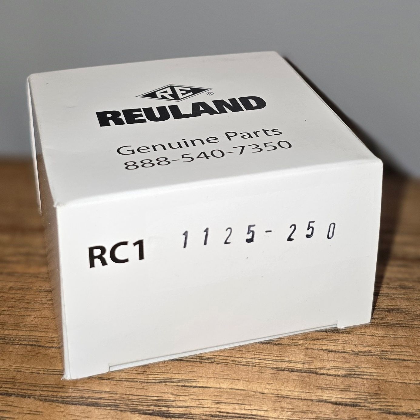 Reuland RC1-1125-250 Coupling Half - 1/8  in. Bore x  1/4 in.  Key