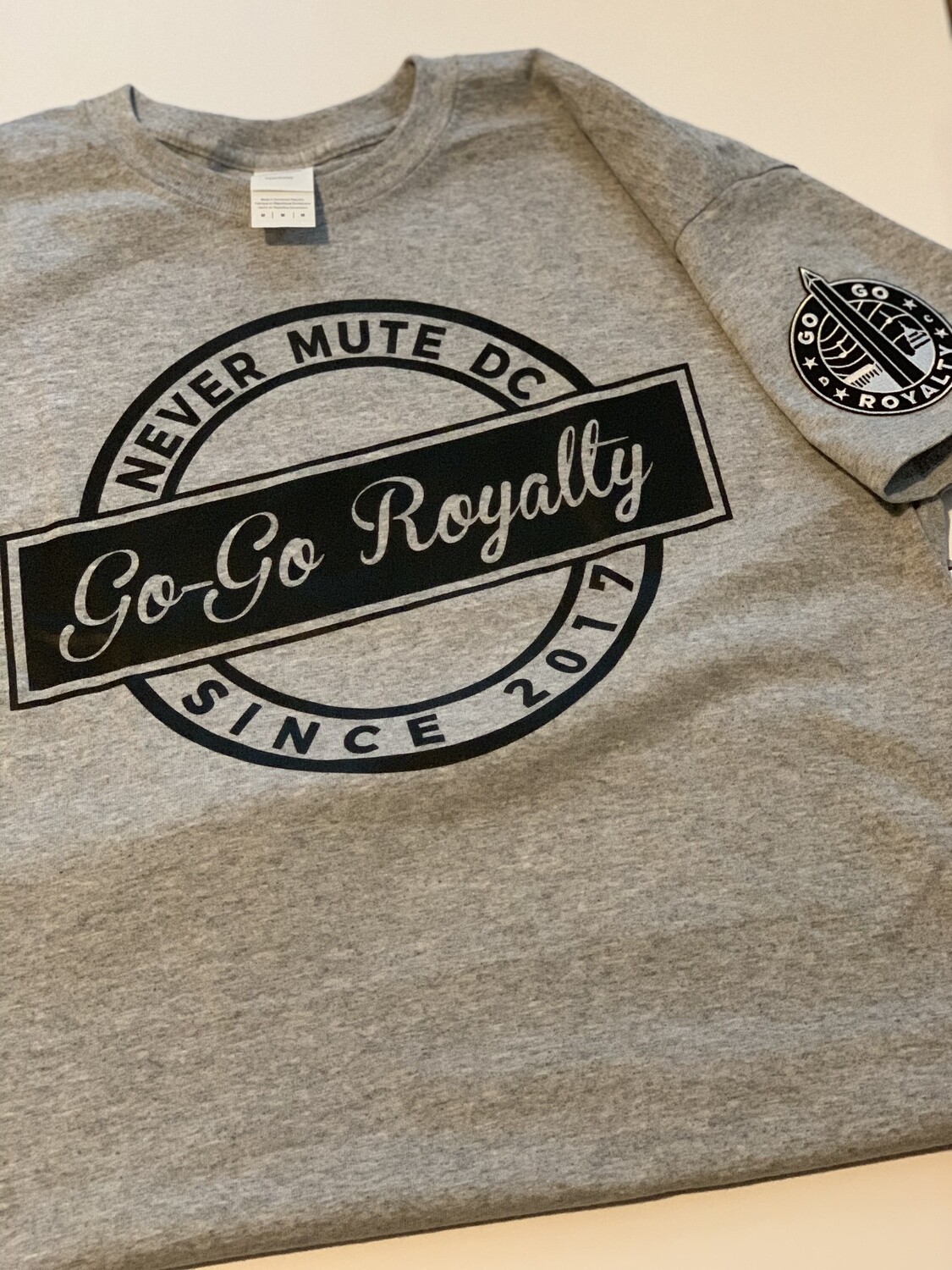 Vintage Go-Go Royalty Mens (Gray) T-shirt