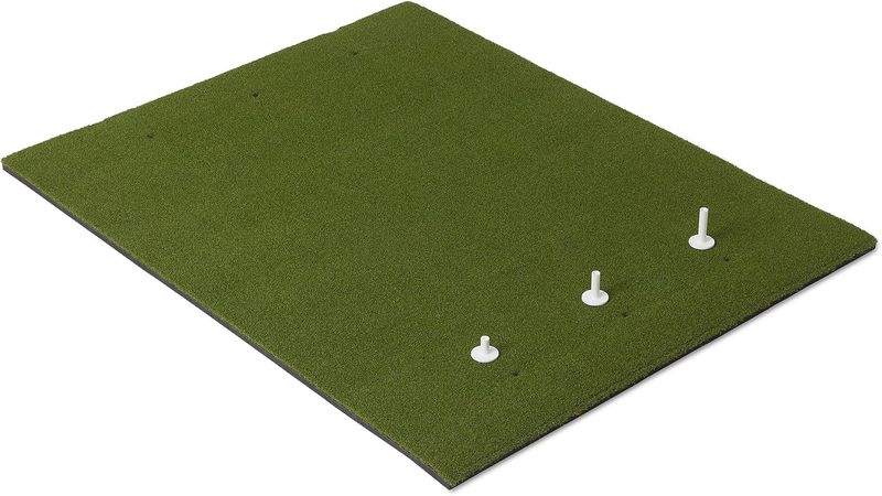 Amazon Basics Artificial Turf Golf Hitting Mat, 5' x 4'