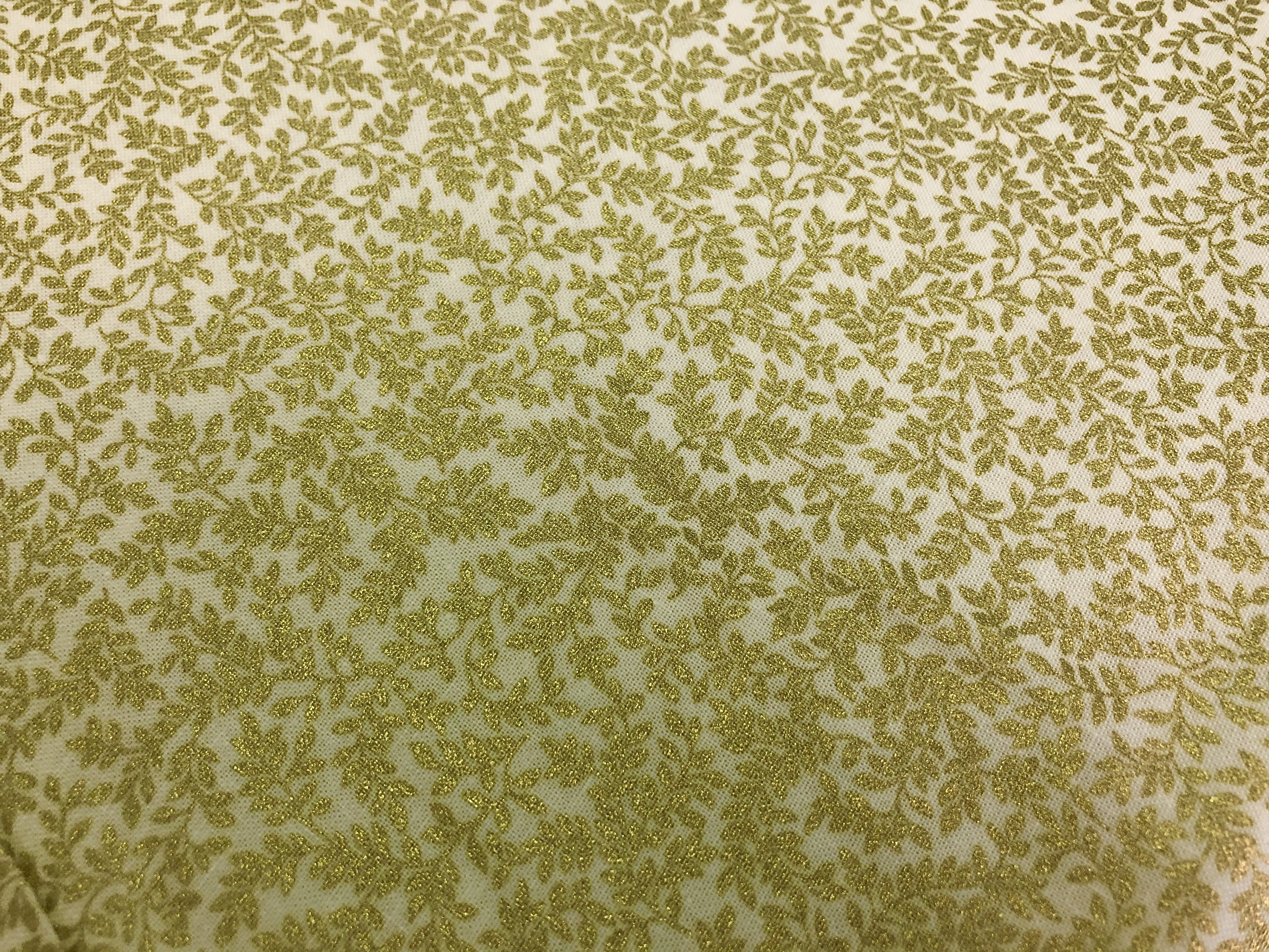 Ferns - Gold Metallic - Kanvas - 1/2m cut 56333