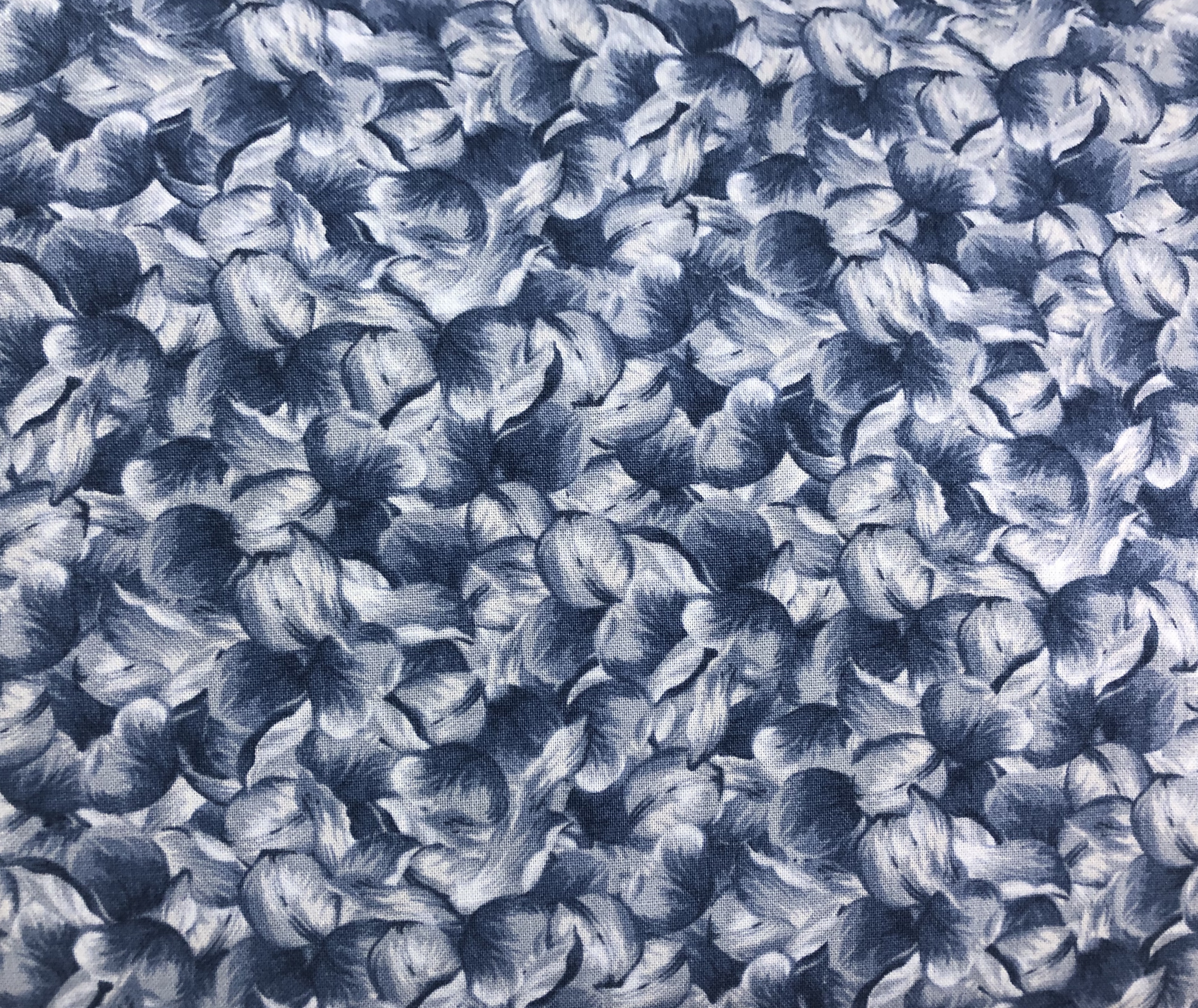 Light Blue Petals - Elegant Blooms - 1/2m cut 56359