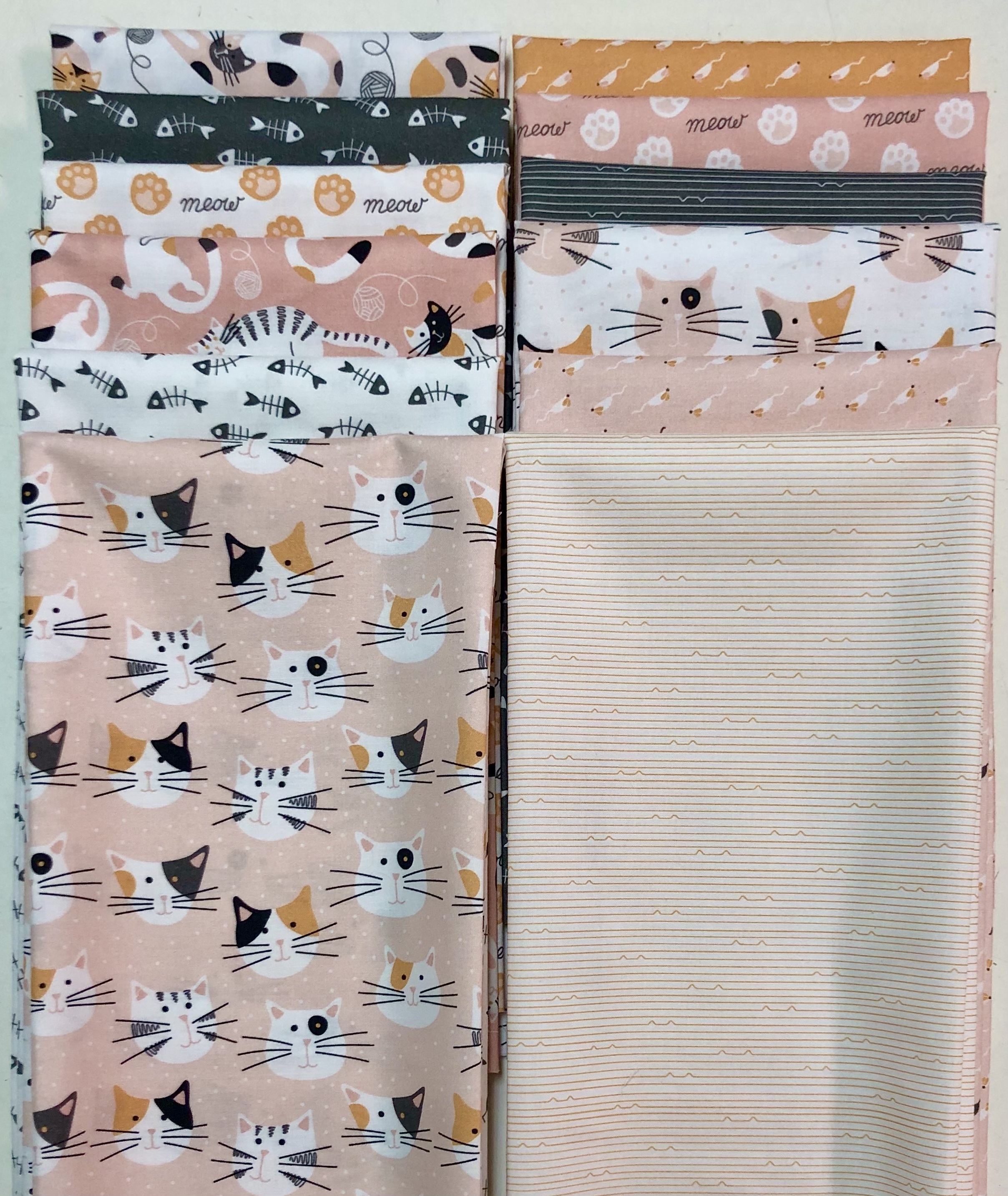 Tails and Whiskers Fat Quarter Bundle 57458