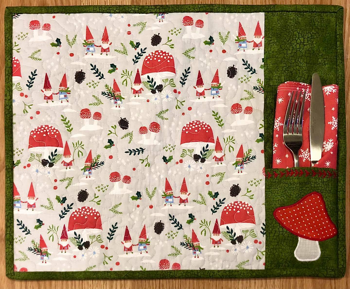 Placemats with Pocket - ONLINE CLASS 57610
