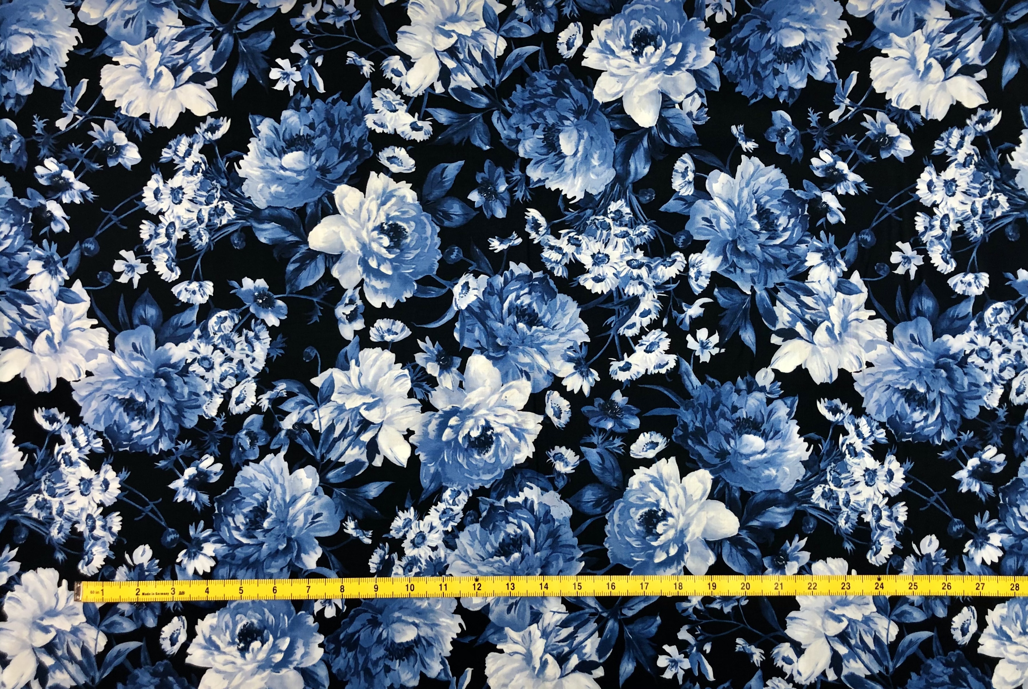Silver Jubilee - Navy - 1/2m cut