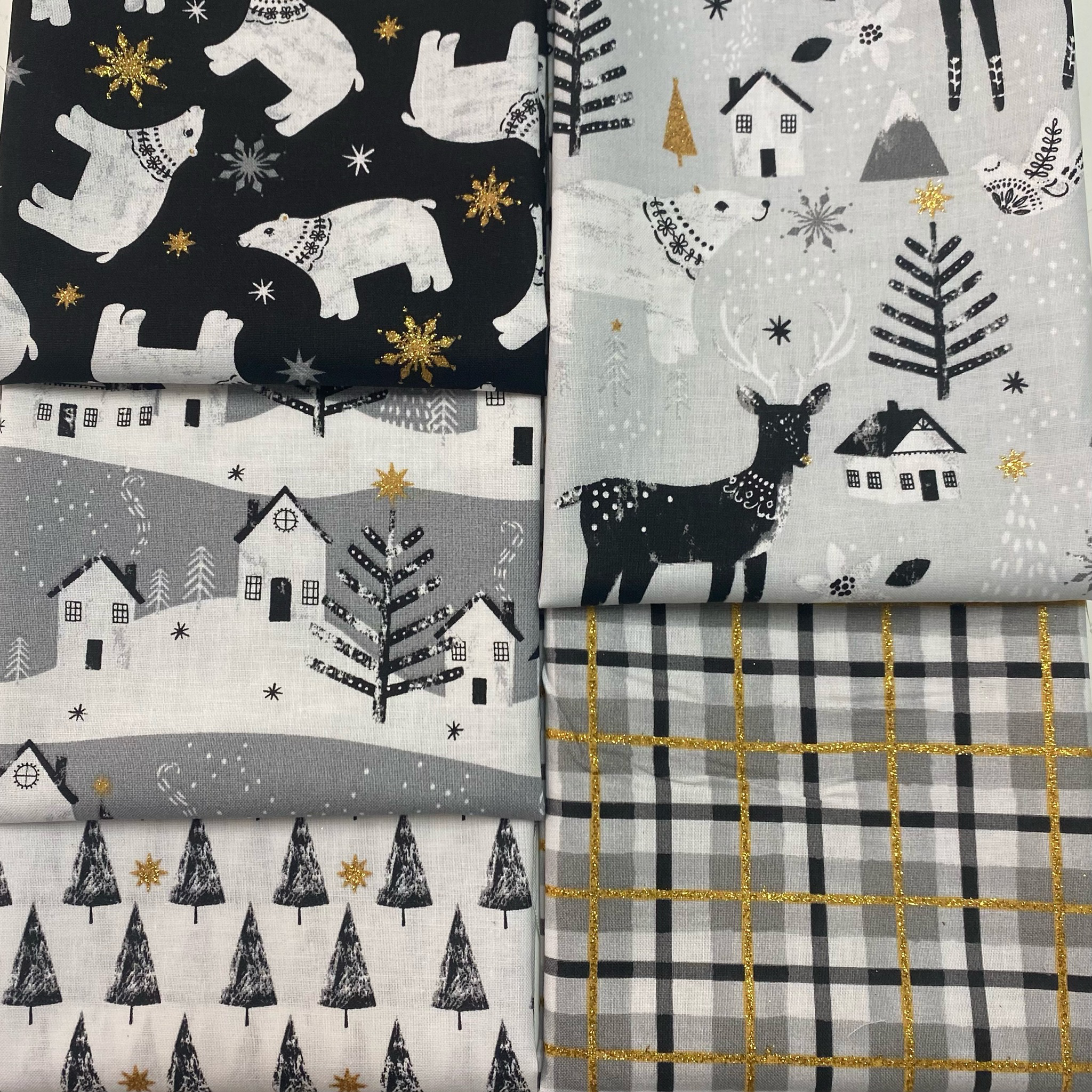 Peace On Earth - Fat Quarter Bundle 58108